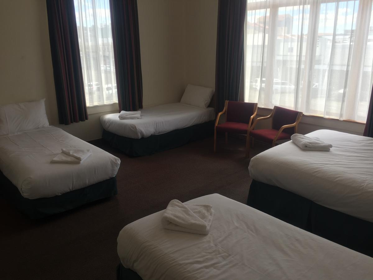 بالميرستون نورث The Cobb Hotel المظهر الخارجي الصورة